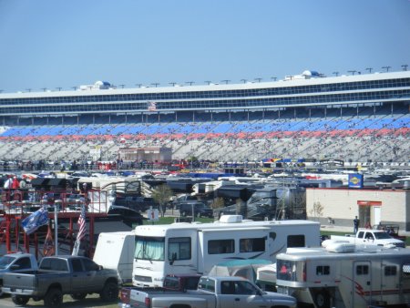 003-NASCAR2009-04.jpg.medium.jpeg